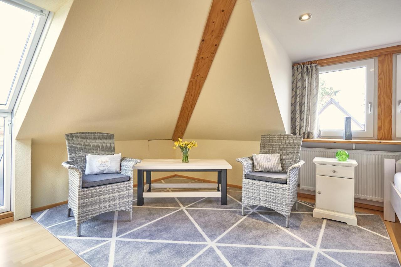 Ferienwohnung Raffael 100 Qm, 2 Grosse Betten Im Wohnzimmer 库克斯港 外观 照片